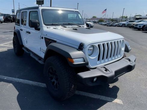 Used 2019 Jeep Wrangler Unlimited Sport S image 4