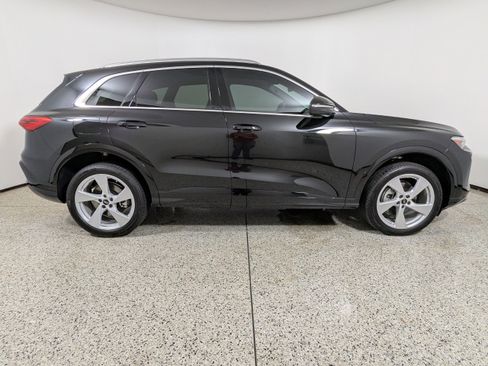 New 2025 Audi Q5 Premium Plus image 8