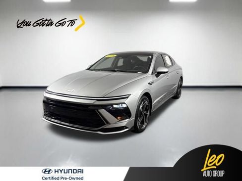 Used 2025 Hyundai Sonata SEL FWD image 1