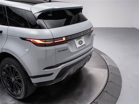 Used 2026 Land Rover Range Rover Evoque S AWD/4WD image 31