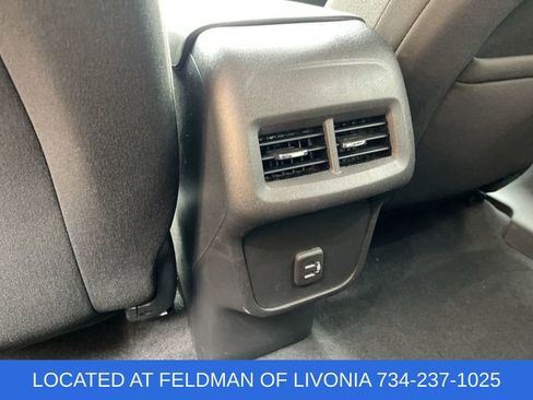 Used 2023 Chevrolet Equinox LS w/ LS Convenience Package image 20