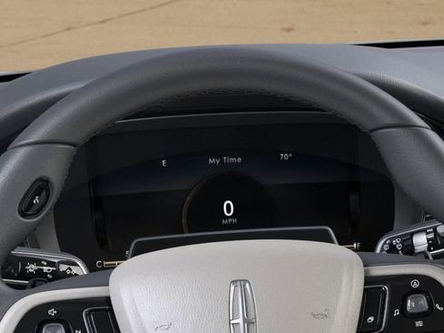 New 2026 Lincoln Corsair Premiere image 13