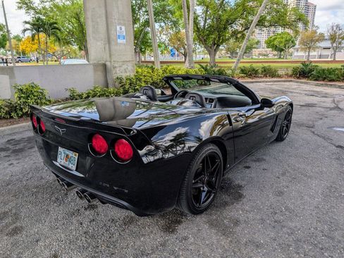Used 2007 Chevrolet Corvette Convertible w/ Preferred Equipment Group image 6