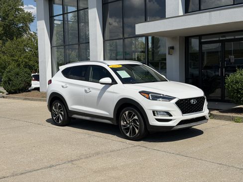 Used 2021 Hyundai Tucson Sport w/ Cargo Package FWD image 2