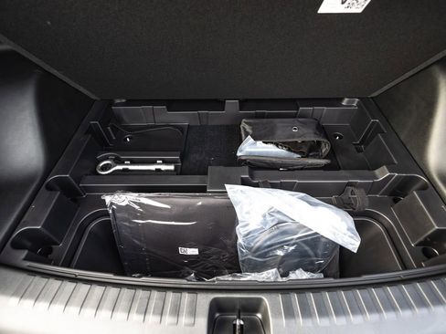 New 2026 Chevrolet Blazer EV LT image 35