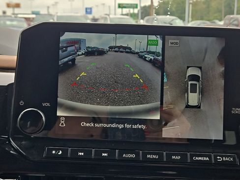 New 2025 Nissan Pathfinder Platinum w/ Cargo Package image 25