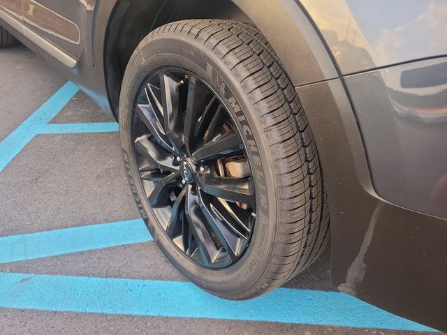 Used 2022 Kia Telluride SX w/ SX Prestige Package AWD/4WD image 36