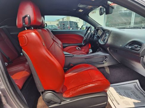 Used 2017 Dodge Challenger SXT Plus RWD image 19