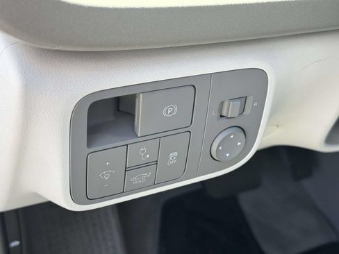 Used 2025 Hyundai Ioniq 6 SEL RWD image 15