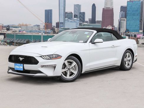 Used 2022 Ford Mustang Convertible RWD image 1