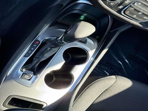 Used 2023 Chevrolet Malibu LT image 28