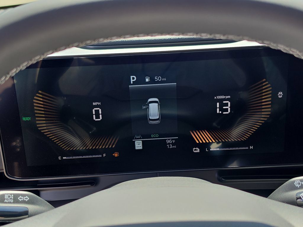 New 2027 Kia Carnival LXS FWD image 32