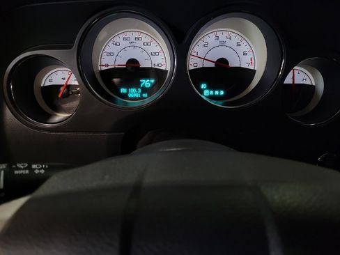 Used 2014 Dodge Challenger SXT w/ Sport Appearance Package RWD image 23