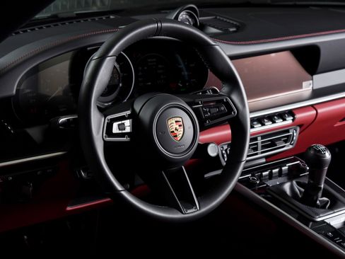 Used 2024 Porsche 911 Carrera S image 23