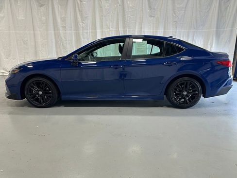 Used 2026 Toyota Camry SE FWD image 4