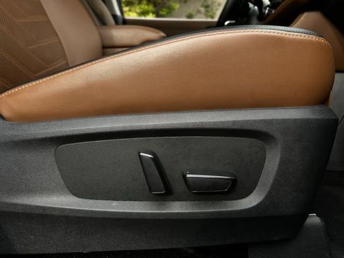 Used 2022 Nissan Pathfinder Platinum w/ Cargo Package FWD image 30