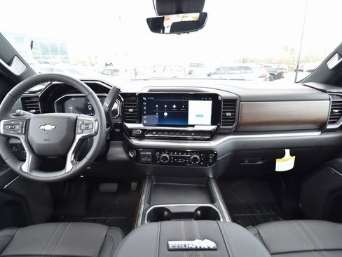 New 2026 Chevrolet Silverado 3500 High Country image 14