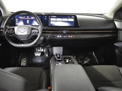 Used 2024 Nissan Ariya AWD image 29