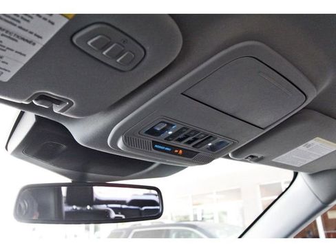 Used 2022 Ford Explorer Limited w/ Equipment Group 301A RWD image 23