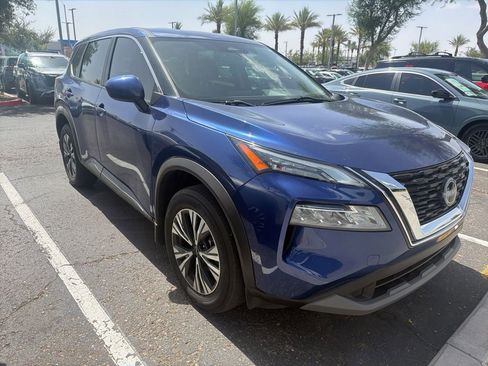 Certified 2023 Nissan Rogue SV FWD image 3