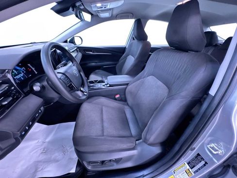 Used 2025 Toyota Camry LE w/ Convenience Package FWD image 14