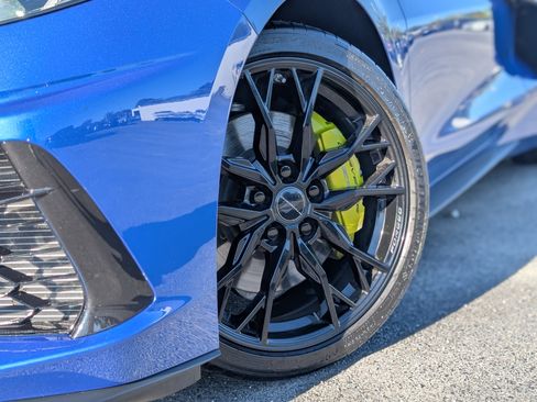 Used 2023 Chevrolet Corvette Stingray Premium Cpe w/ Z51 Performance Package image 6