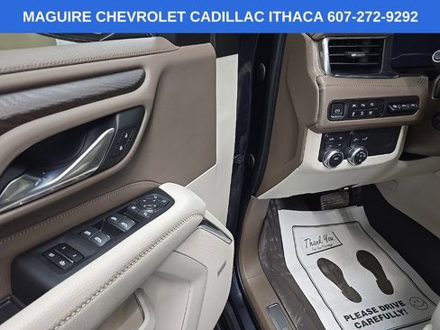 Used 2023 GMC Yukon XL Denali AWD/4WD image 29