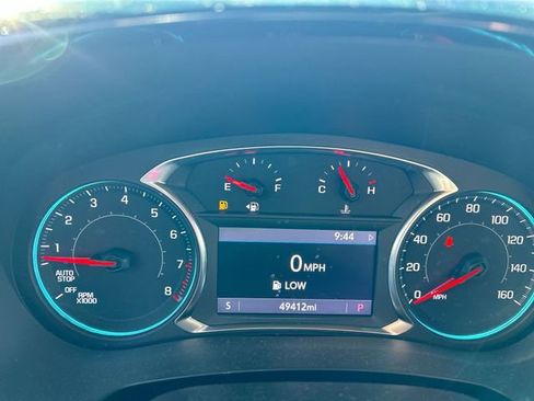 Used 2022 Chevrolet Traverse LT FWD image 20