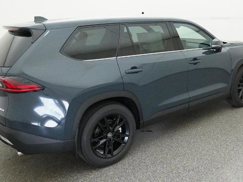 New 2026 Toyota Grand Highlander MAX Platinum image 32