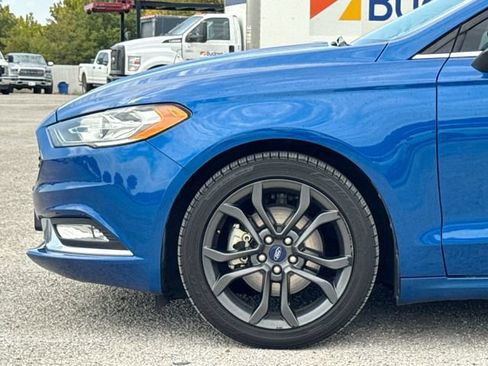 Used 2018 Ford Fusion SE w/ Equipment Group 201A FWD image 10