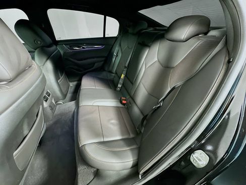 Used 2025 Cadillac CT5 V w/ Technology Package RWD image 25