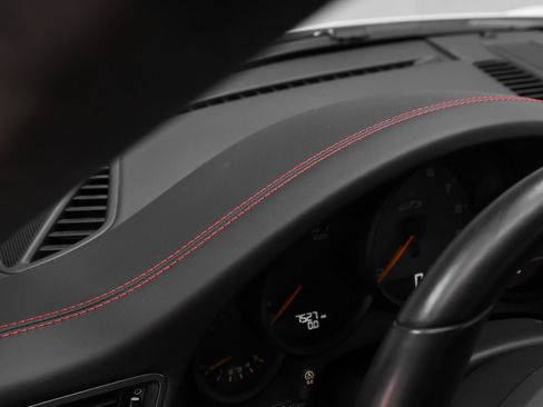 Certified 2018 Porsche 911 GT3 RWD image 45