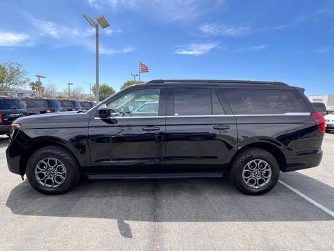 Used 2025 Ford Expedition Max Active AWD/4WD image 3