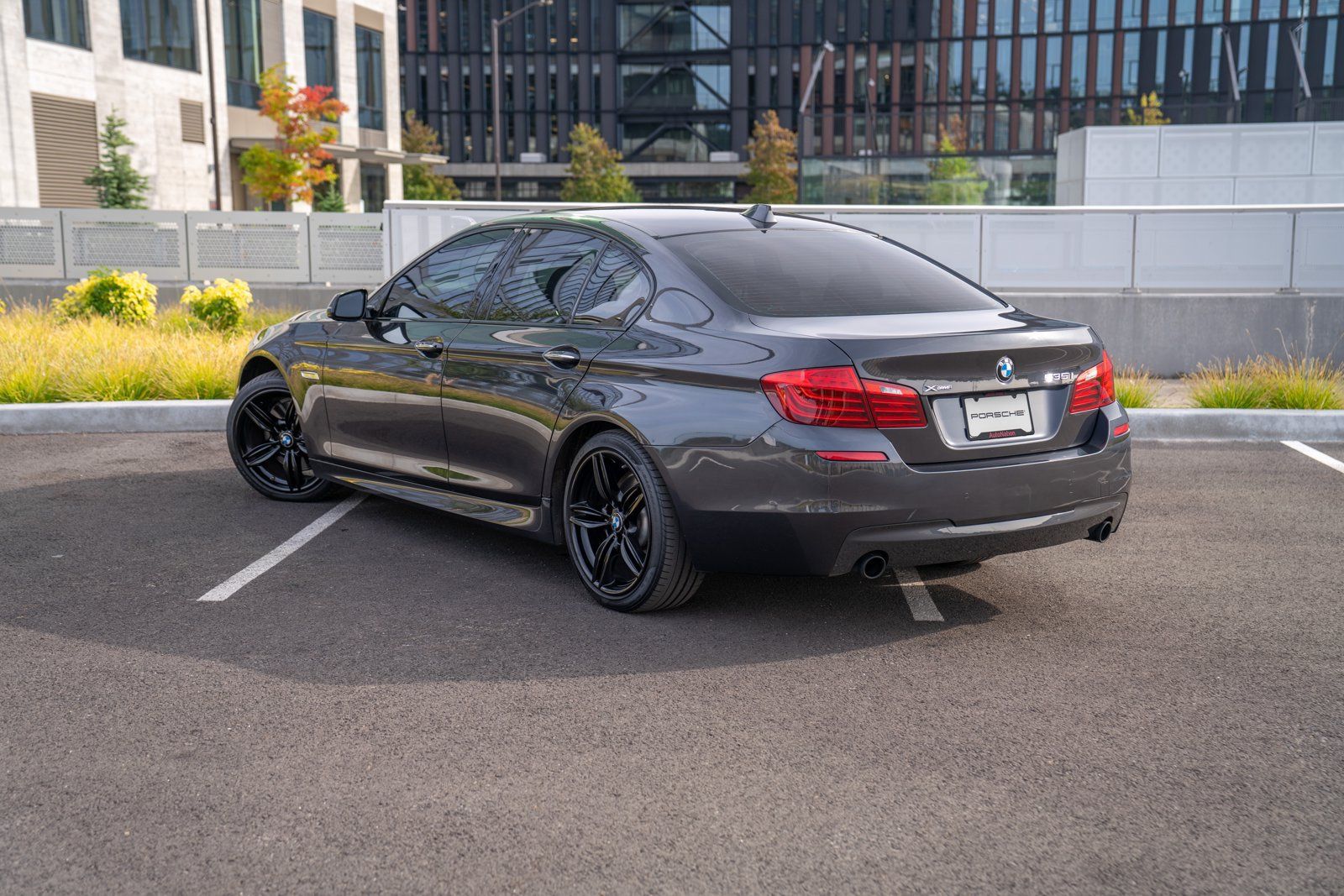 Used 2014 BMW 535i xDrive Sedan AWD/4WD image 3