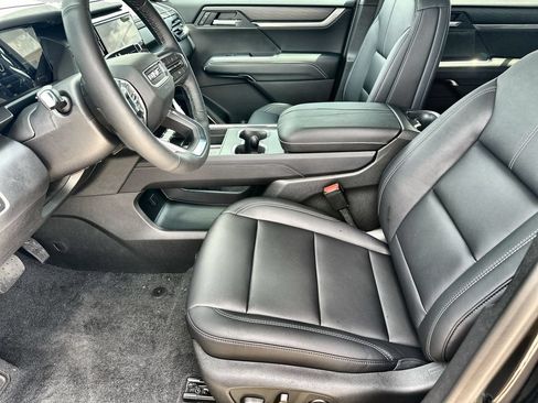 New 2026 GMC Acadia Elevation w/ Elevation Premium Package FWD image 24