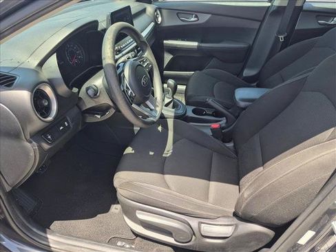 Used 2021 Kia Forte Sedan FWD image 13