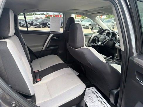 Used 2017 Toyota RAV4 XLE w/ All Weather Liner Package AWD/4WD image 18