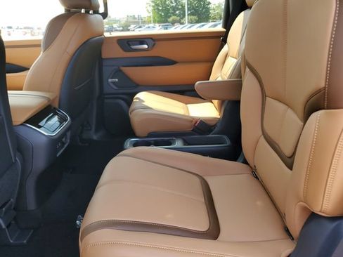 New 2026 Nissan Armada SL w/ Captain's Chari Seat Package AWD/4WD image 17