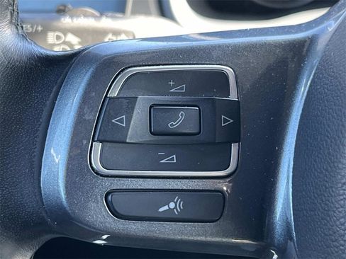 Used 2019 Volkswagen Beetle 2.0T SE image 20