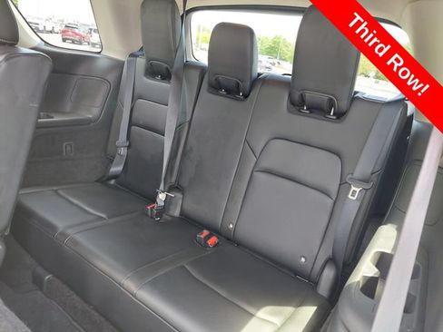 Used 2023 Nissan Pathfinder SL FWD image 16