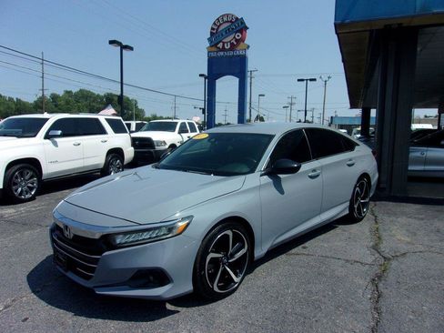 Used 2022 Honda Accord Sport image 1