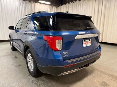 Used 2022 Ford Explorer XLT w/ Equipment Group 202A AWD/4WD image 9