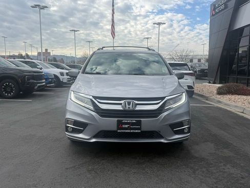 Used 2018 Honda Odyssey Elite image 2