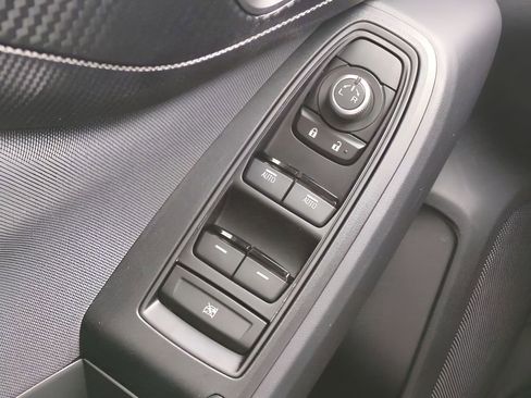 Used 2023 Subaru Crosstrek 2.0i Premium image 24