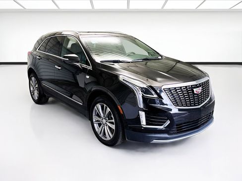 Used 2024 Cadillac XT5 Premium Luxury image 3