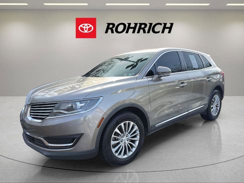 Used 2016 Lincoln MKX Select image 1