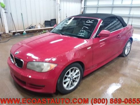 Used 2011 BMW 128i Convertible image 4