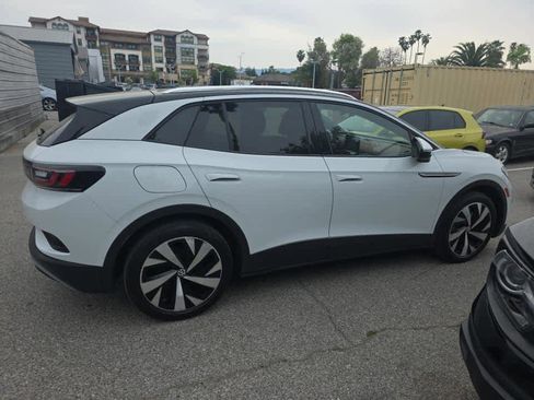 Used 2022 Volkswagen ID.4 Pro S w/ Gradient Package image 6