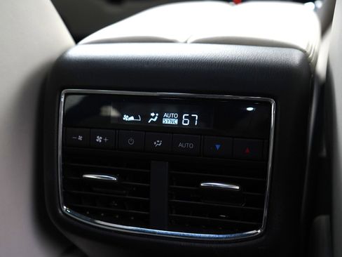 Used 2023 MAZDA CX-9 Signature image 17