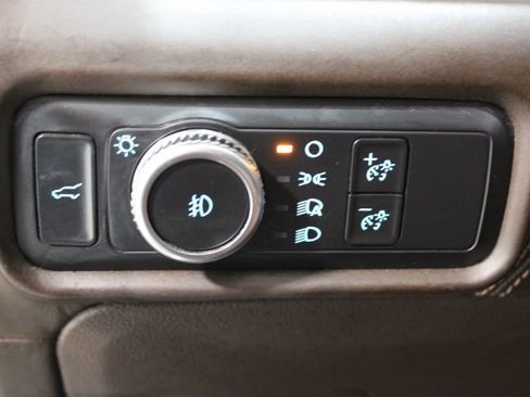 Used 2022 Ford Explorer King Ranch w/ Technology Package image 37